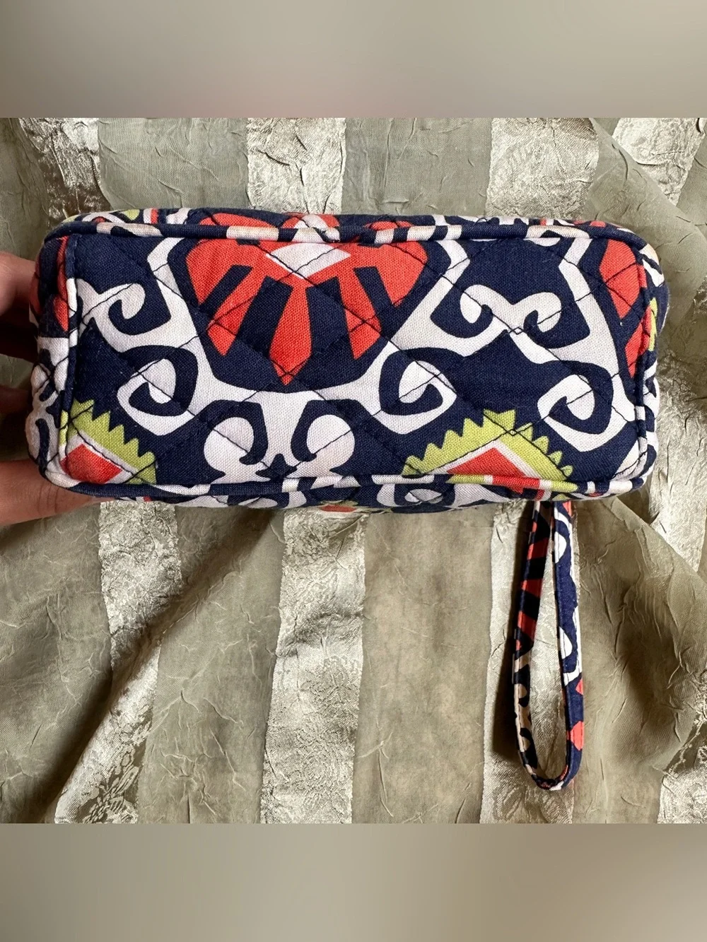 Vera Bradley Sun Valley Navy Orange Patterned Wristlet Cosmetic